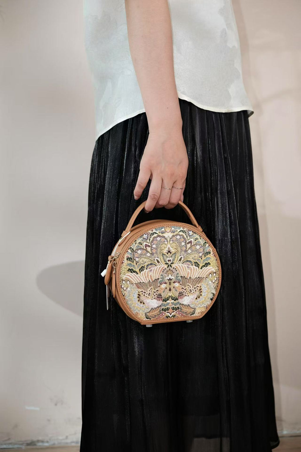 Nishijin Weave Round Box Bag