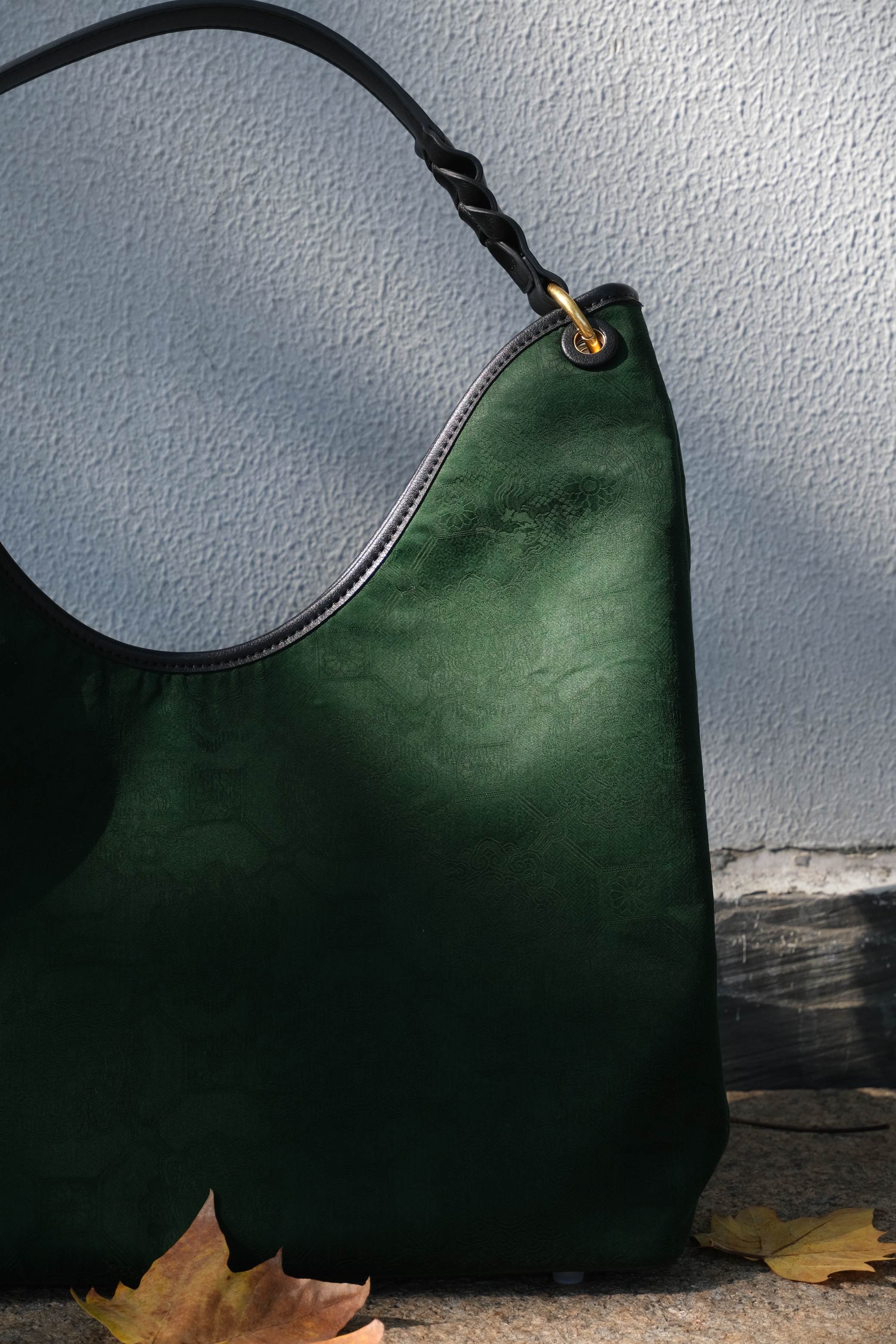 Dark Green Embossed Xiangyunsha Silk Cow Leather Large Commute Tote Bag