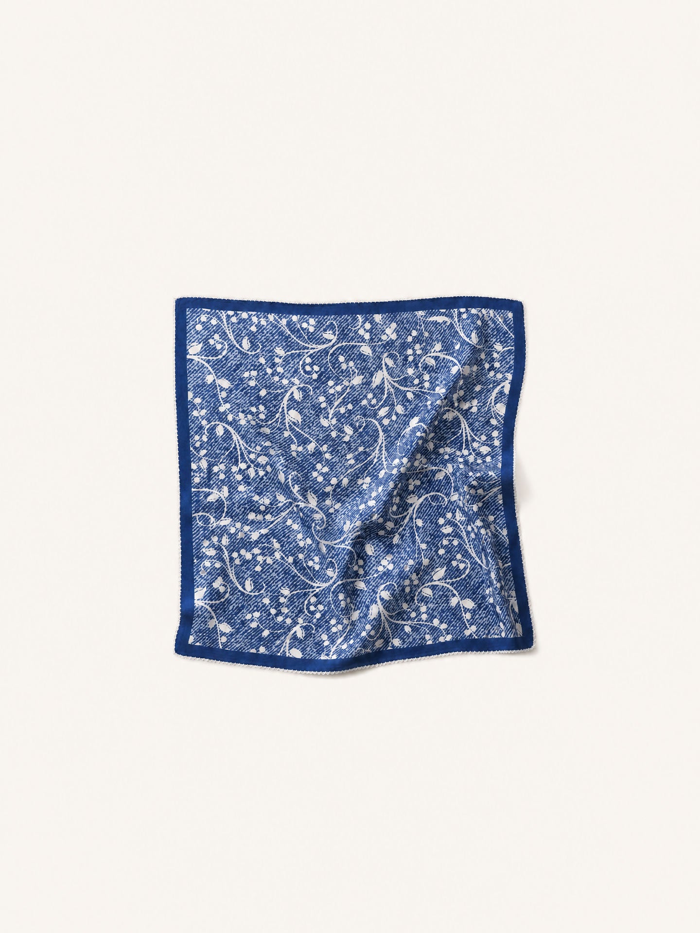 Elegant Chinese silk scarf with traditional craftsmanship