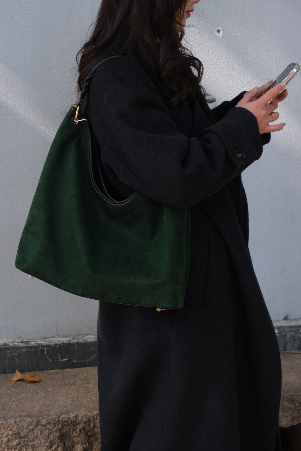 Dark Green Embossed Xiangyunsha Silk Cow Leather Large Commute Tote Bag