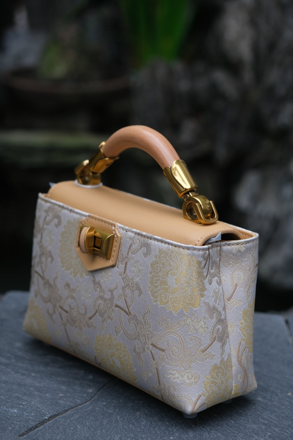 Songjin silk accessory with traditional textile art