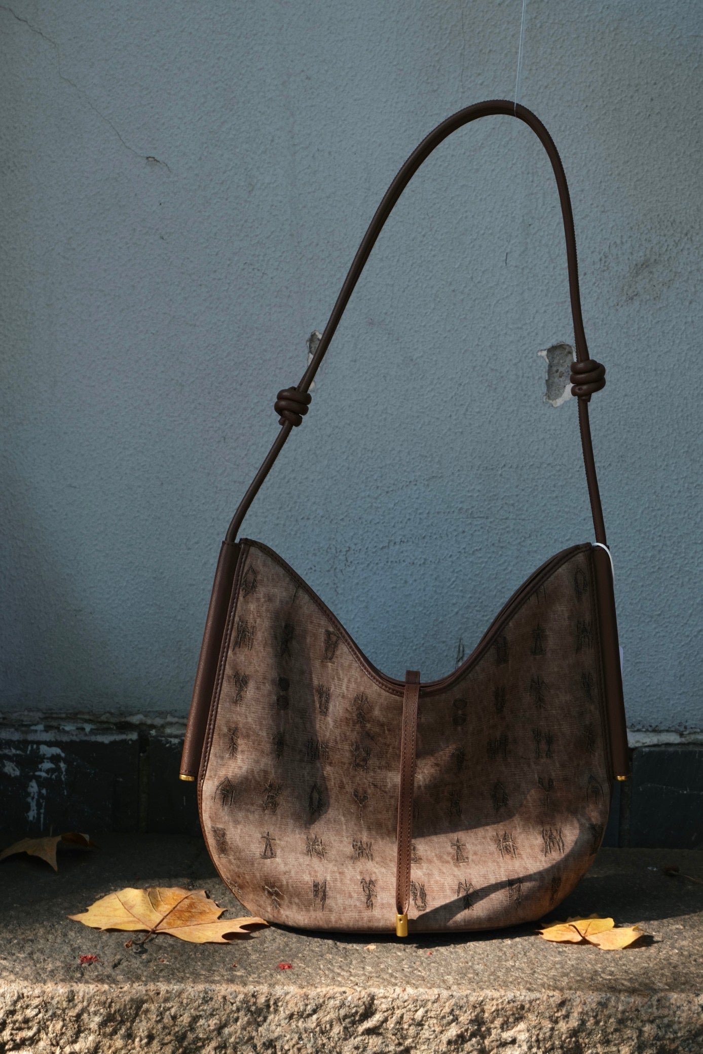 Xiangyunsha silk evening bag with timeless oriental elegance