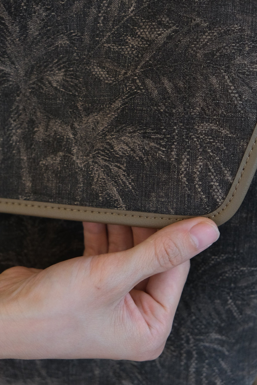Luxury Xiangyunsha silk handbag handcrafted with traditional Chinese craftsmanship